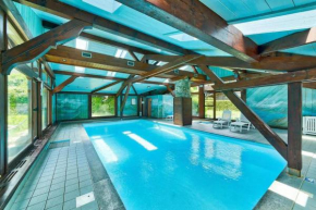 Prarion ski in ski out and swimming pool !